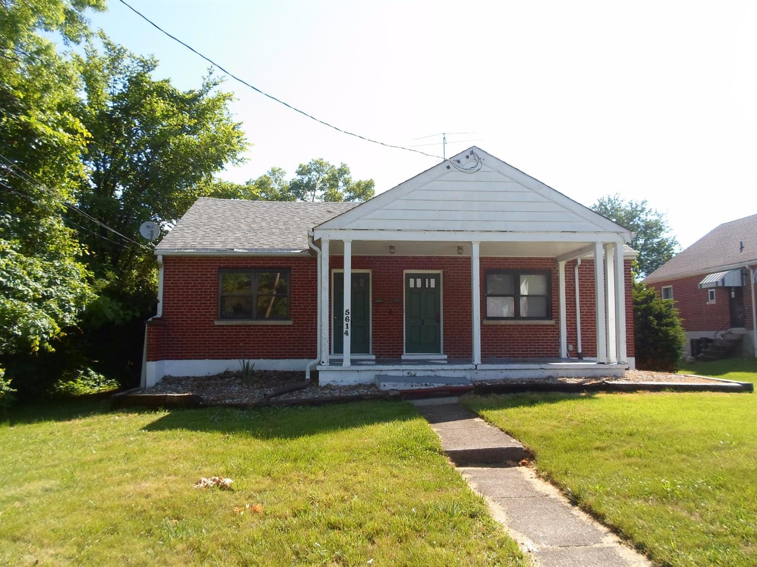 5614 Beechmont Ave
