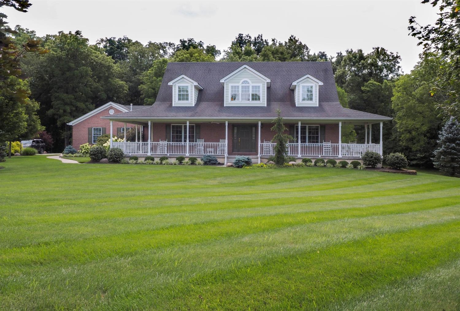 1252 Barton Ln