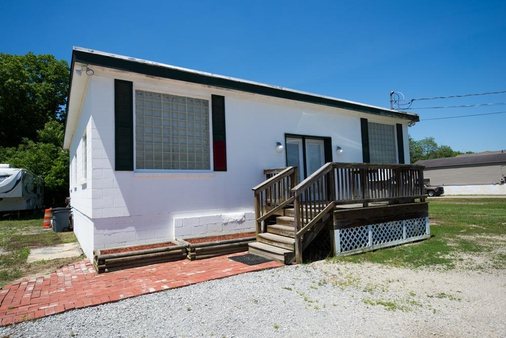 1005 Cobra Rd