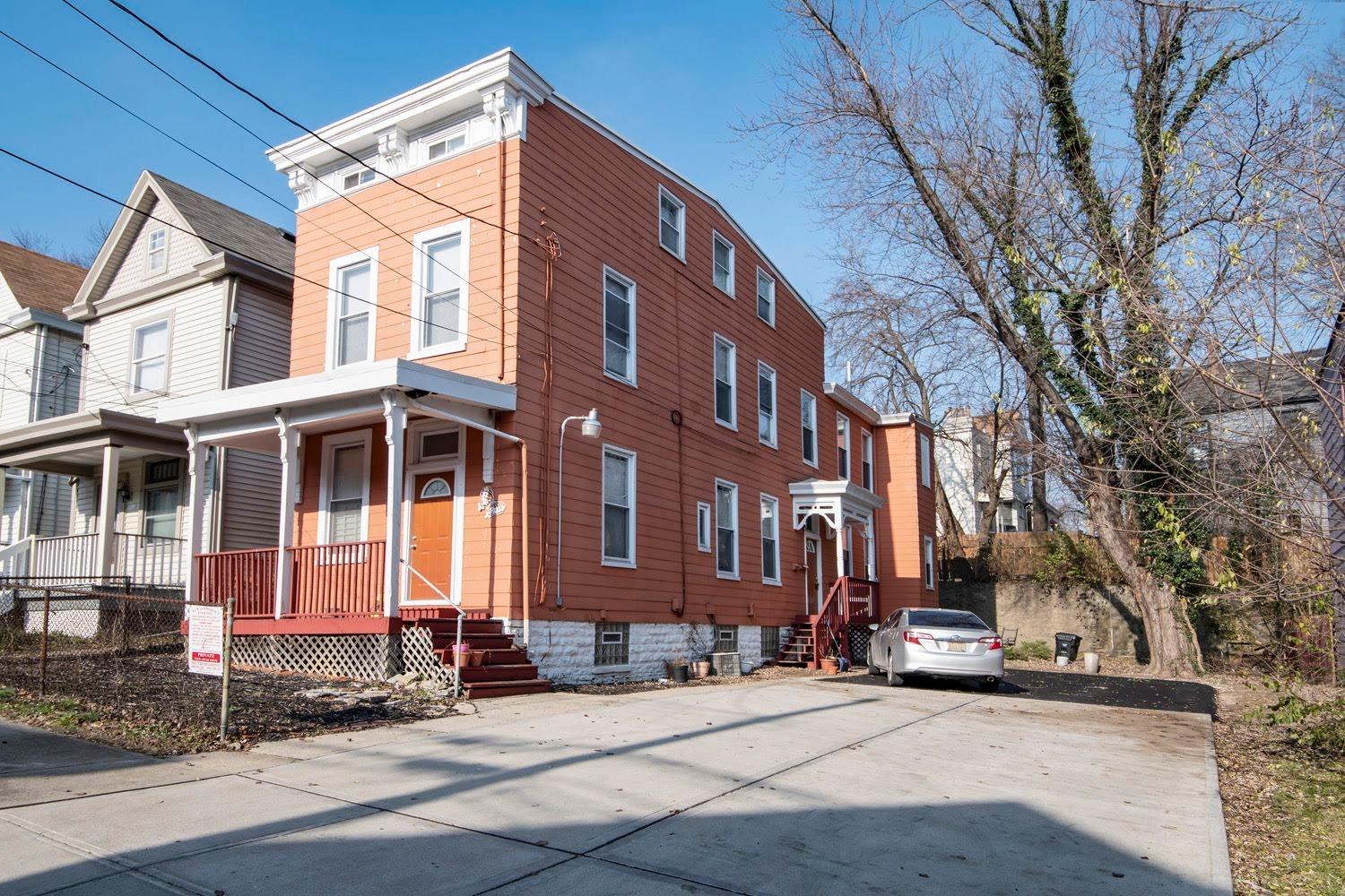 432 Ada St