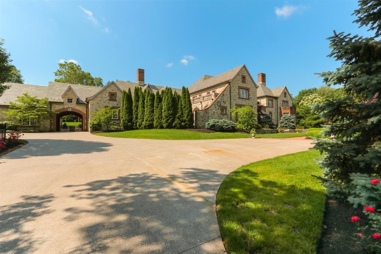 9275 Cunningham Rd Indian Hill OH