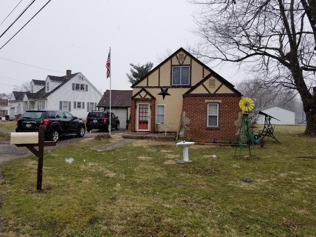 403 Cemetery Rd Martinsville OH