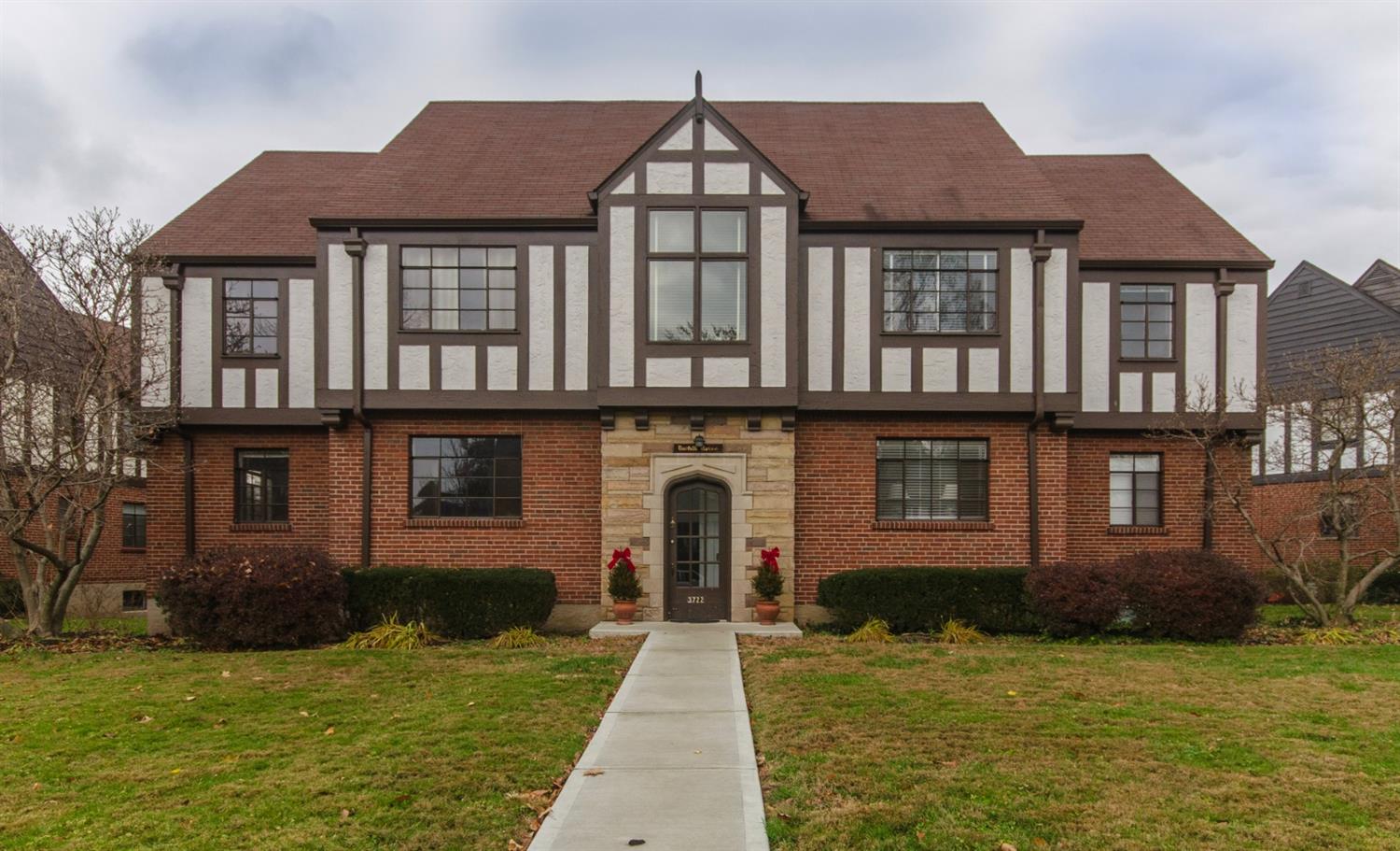 3722 W Center St Mariemont OH