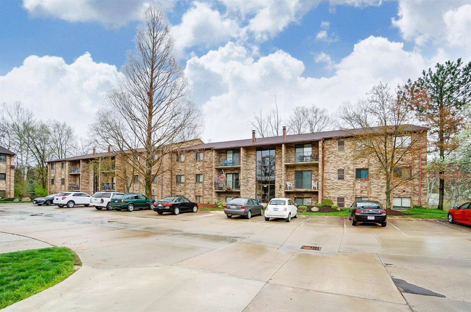 7210 Creekview Dr 11 Colerain Twp OH