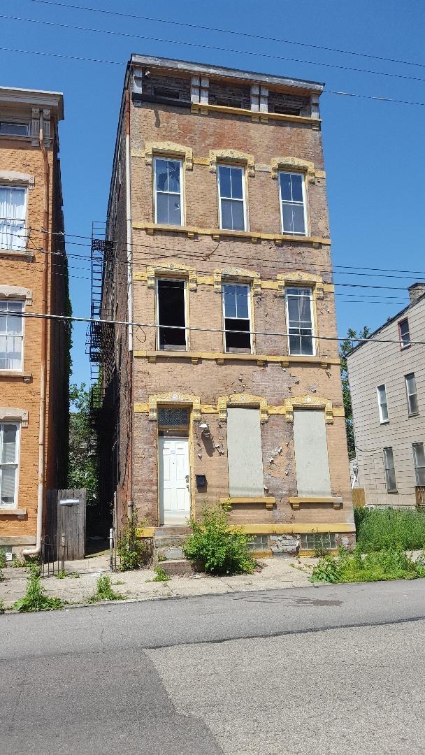 2137 Colerain Ave Cincinnati OH