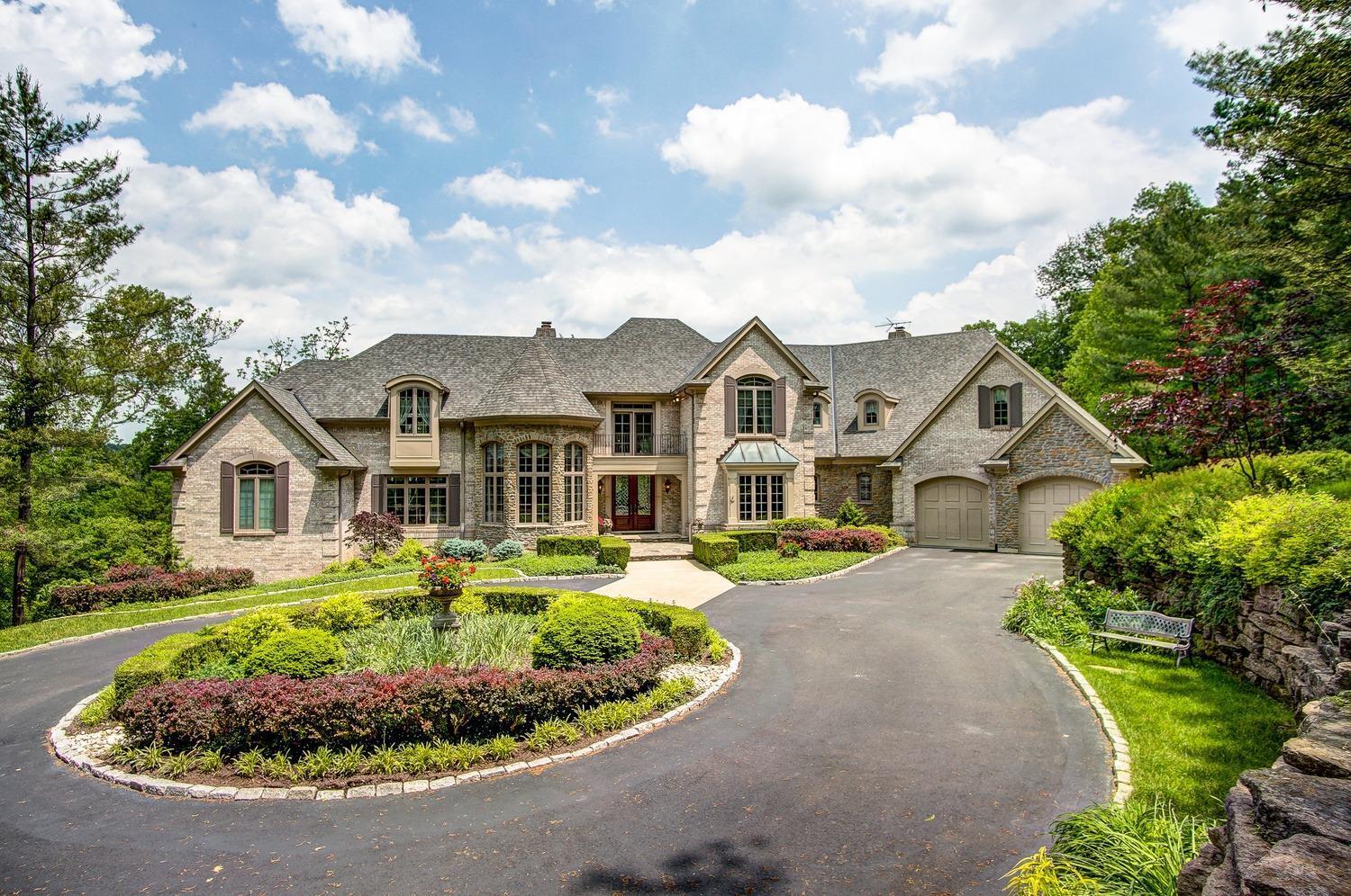 9177 Camargo Rd Indian Hill OH