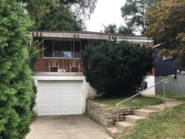 2533 Ardmore Ave Golf Manor OH