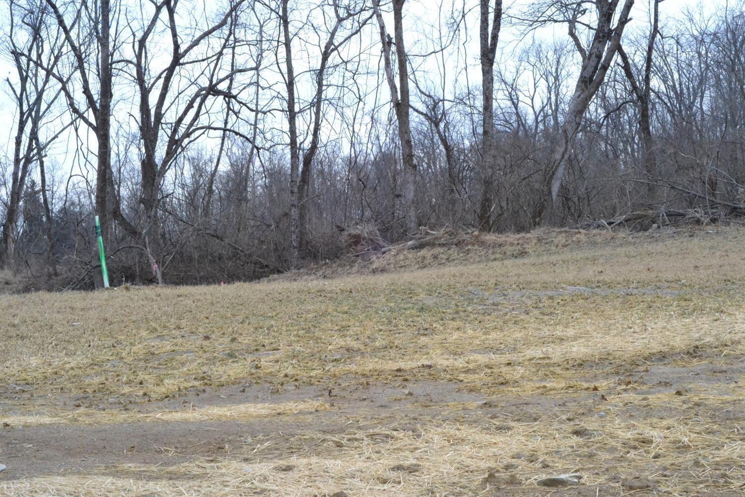 Photo of 3547 Martha Ann WAY RT229, Hamilton, OH 45013