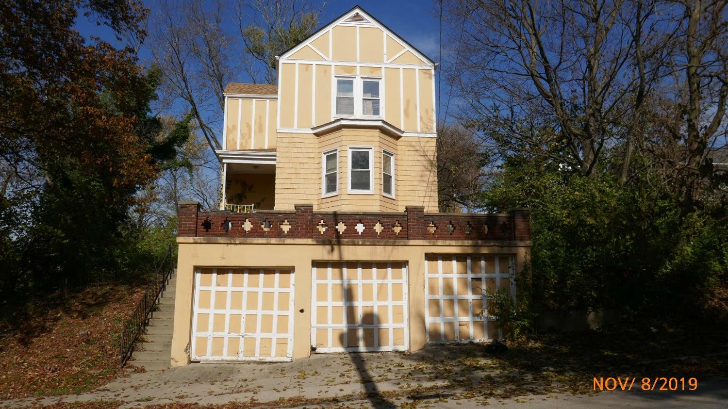 2810 W Eighth St Cincinnati OH