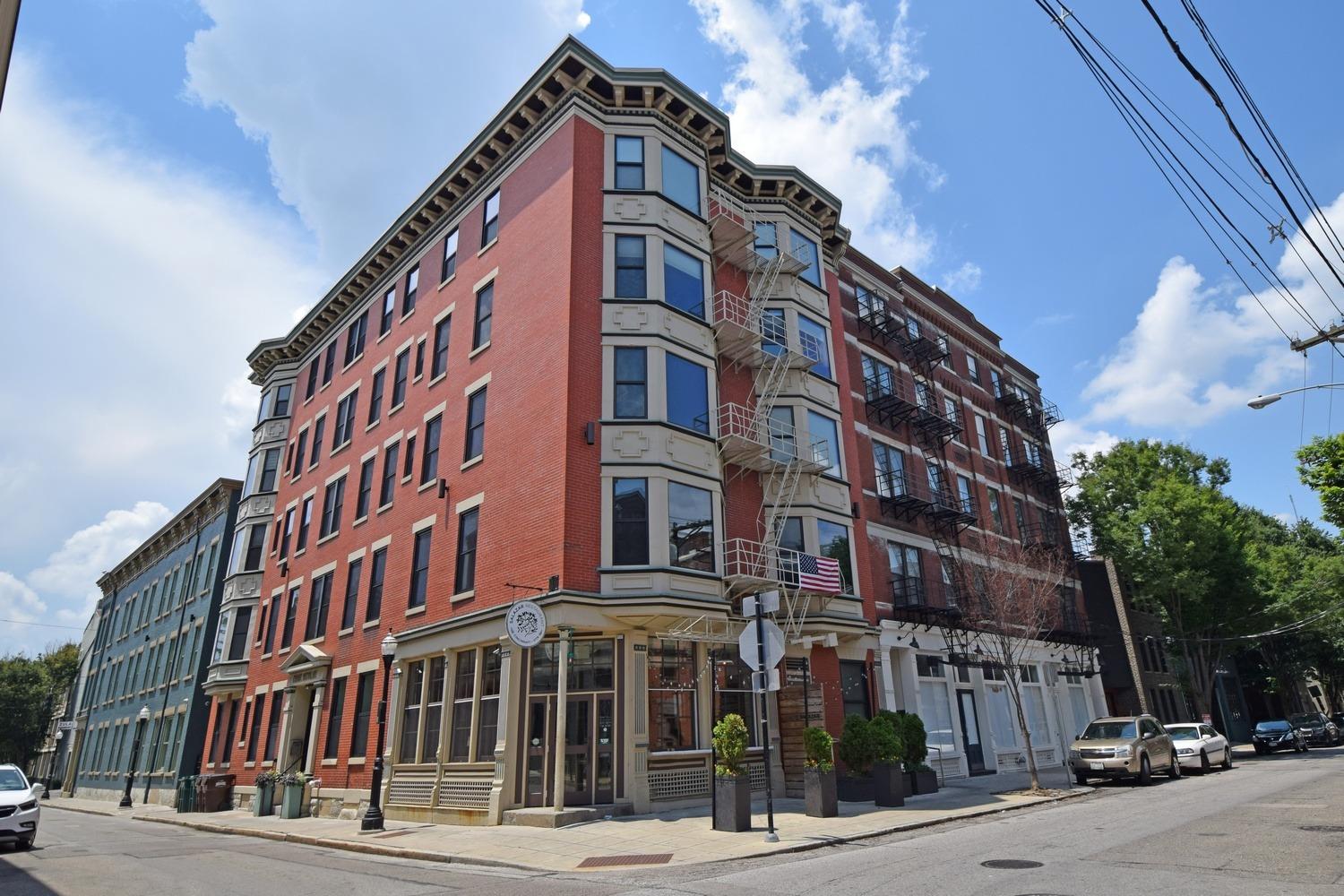 14 W Fourteenth St 403 Cincinnati OH