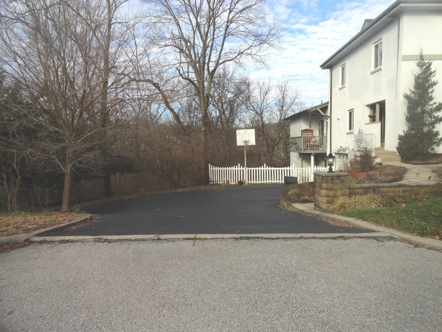 4836 Raeburn Ln Cincinnati OH
