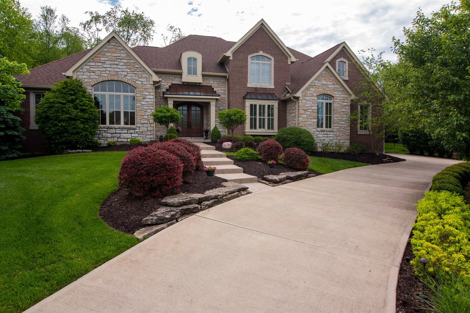 1113 River Forest Dr Hamilton Twp OH