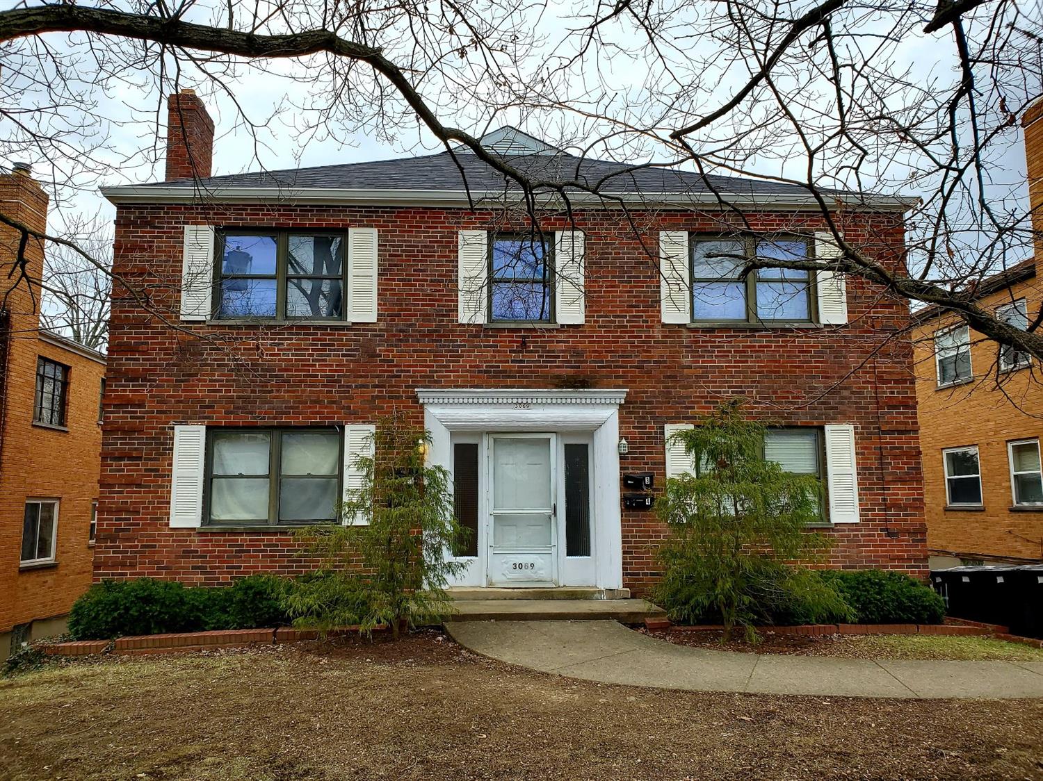 3069 Glenmore Ave Cincinnati OH