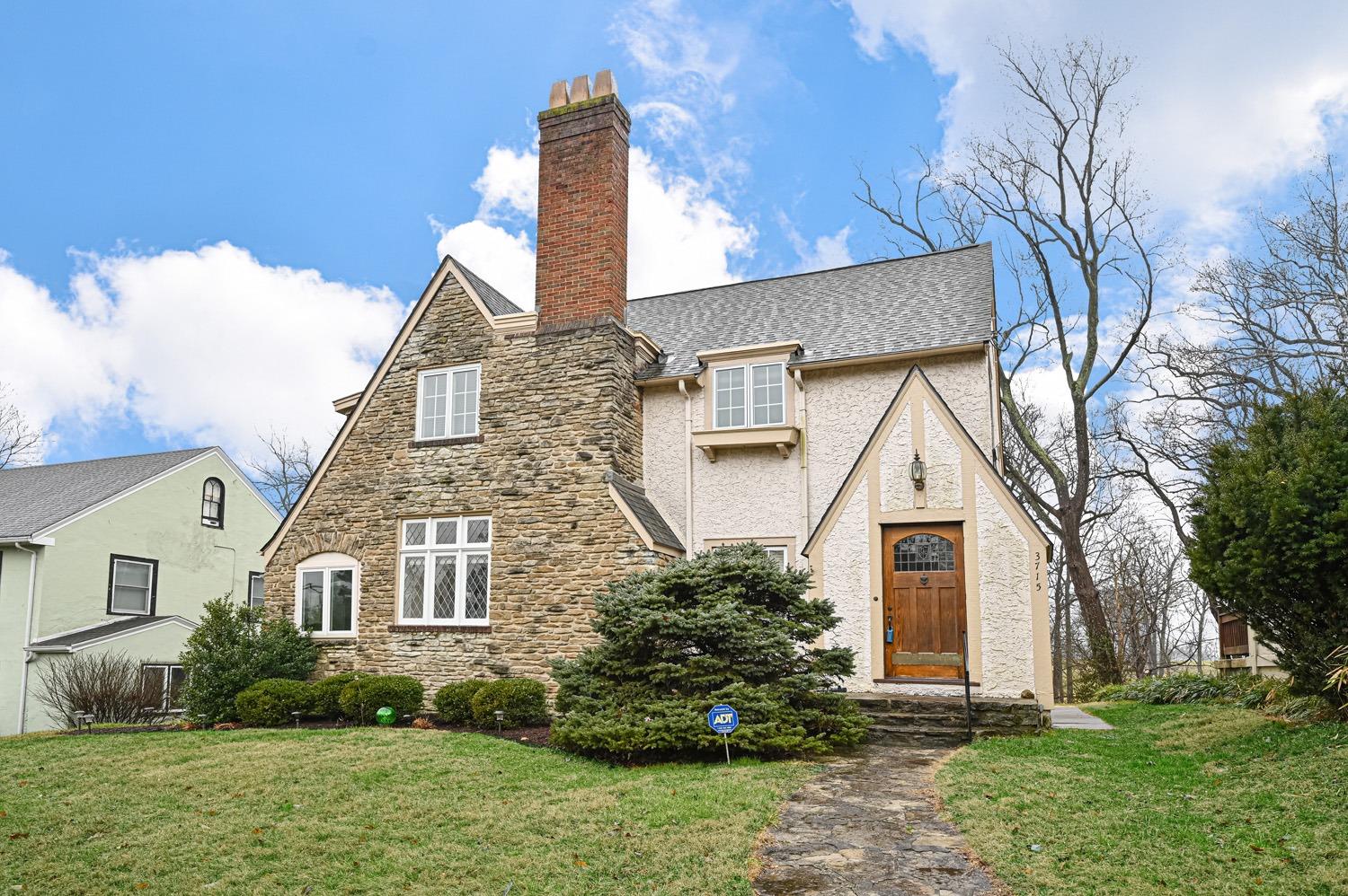 3715 Broadview Dr Cincinnati OH