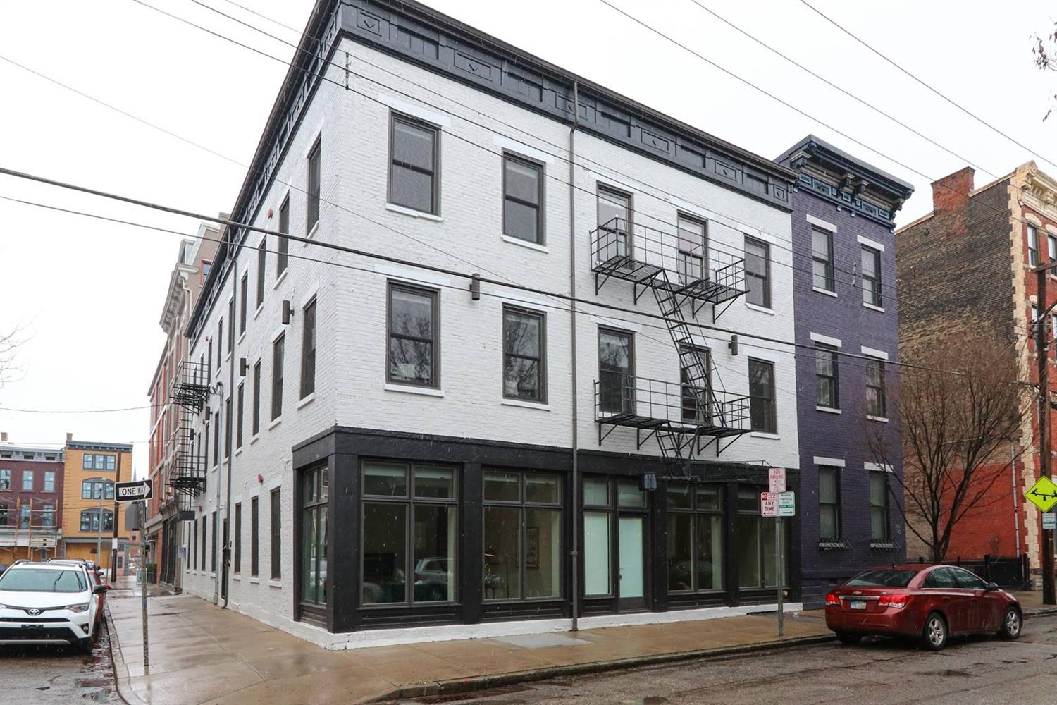 13 W Fifteenth St A6 Cincinnati OH