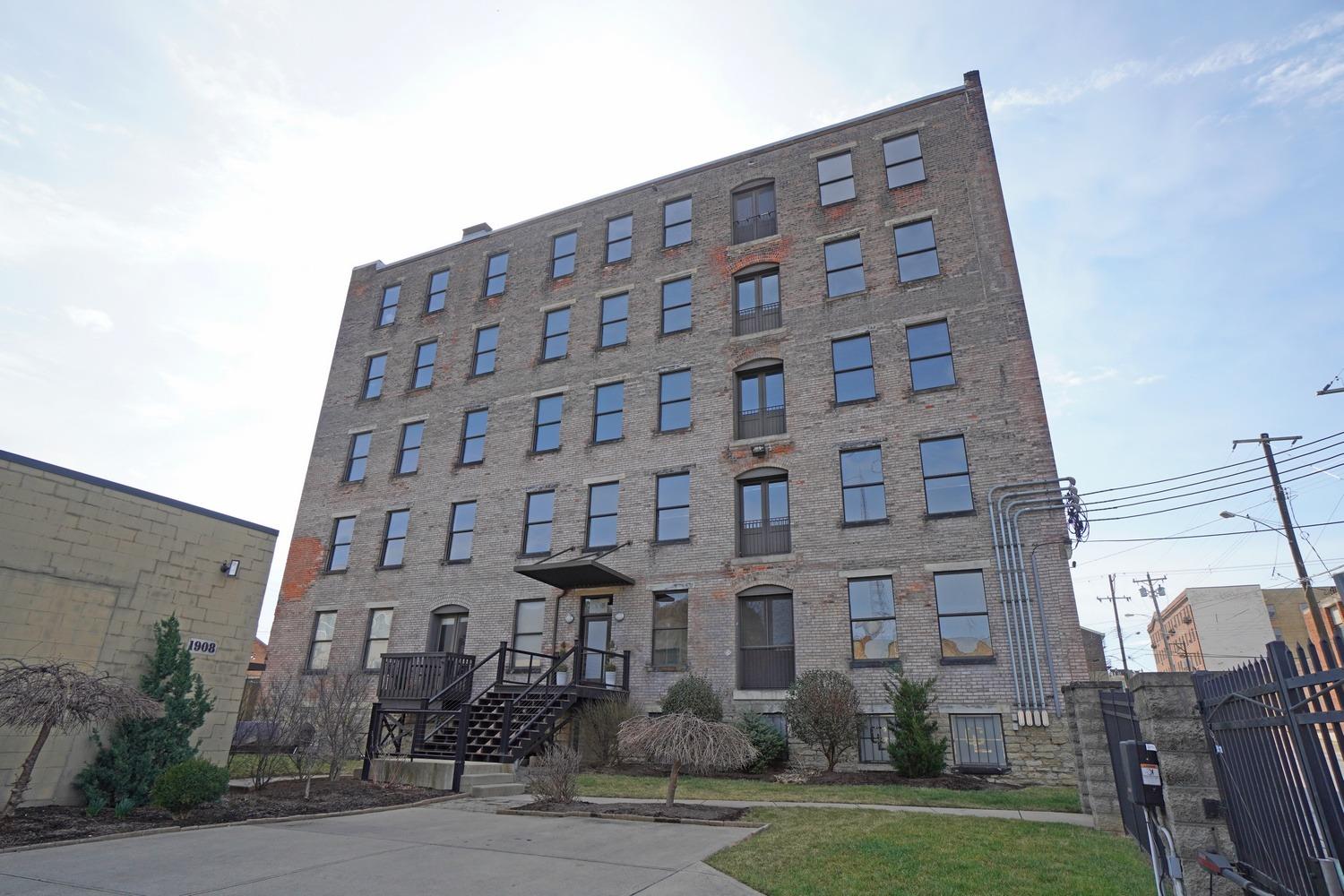 1908 Dunlap St 1W Cincinnati OH