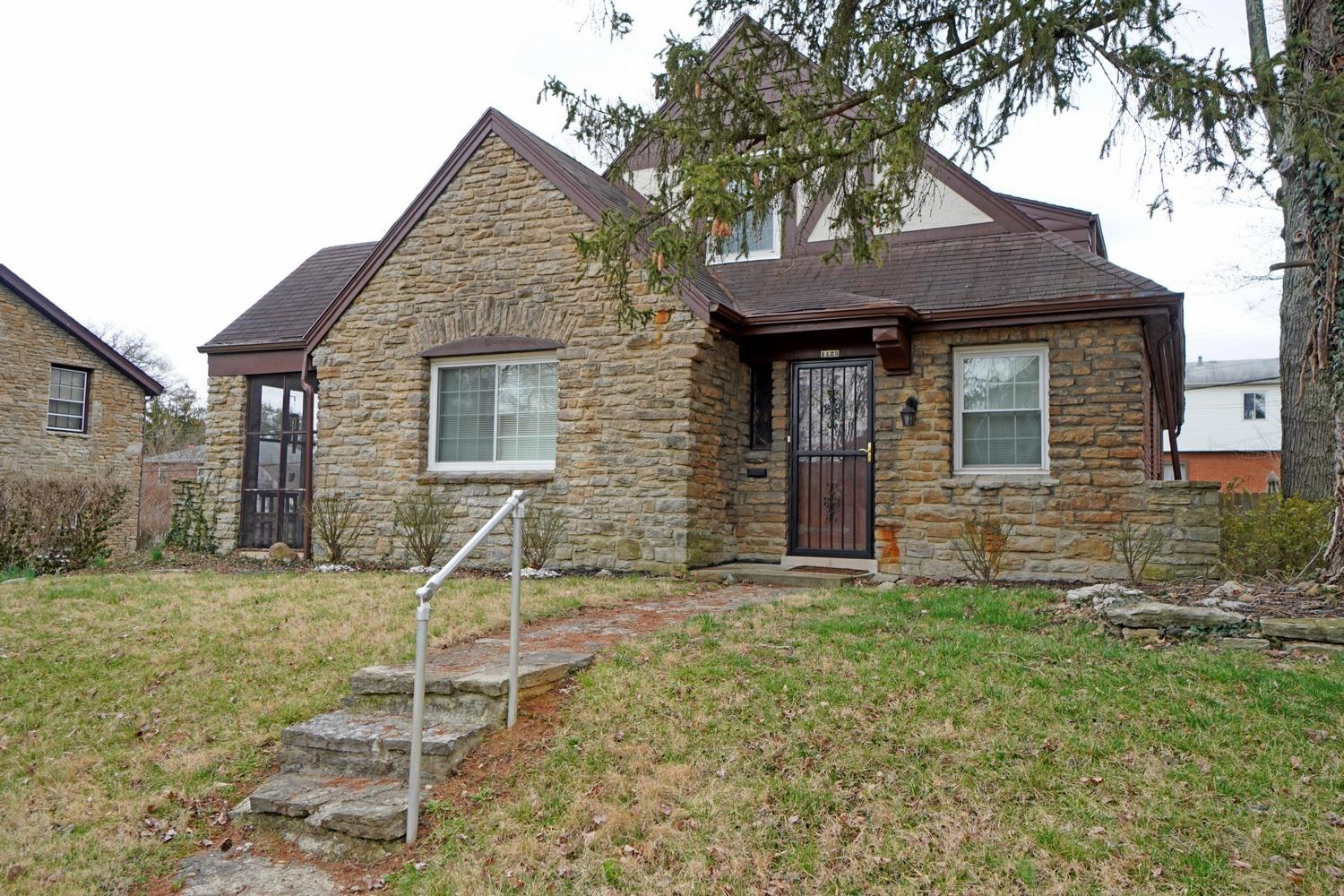 1123 Cheyenne Dr Cincinnati OH