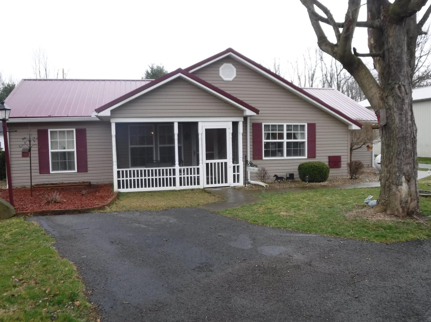 6938 Chari Dr Paint Twp OH