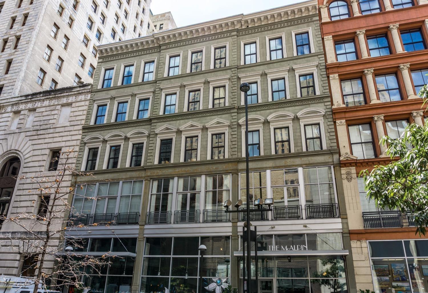 15 W Fourth St 306 Cincinnati OH