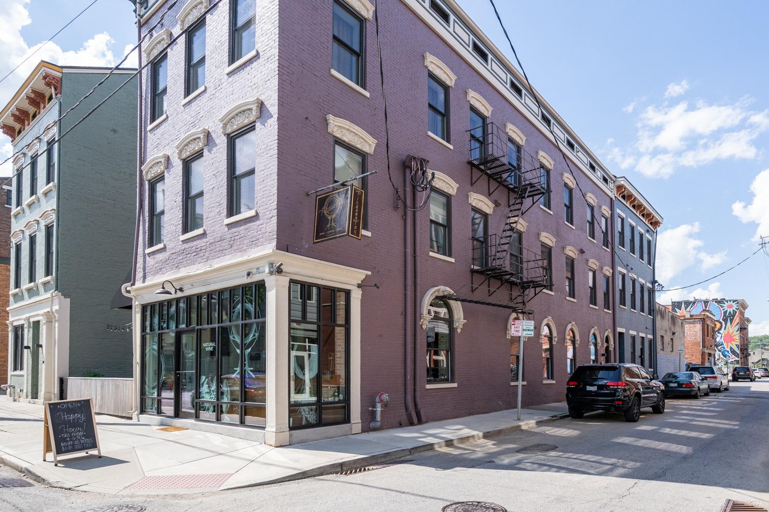 118 W Fifteenth St Cincinnati OH