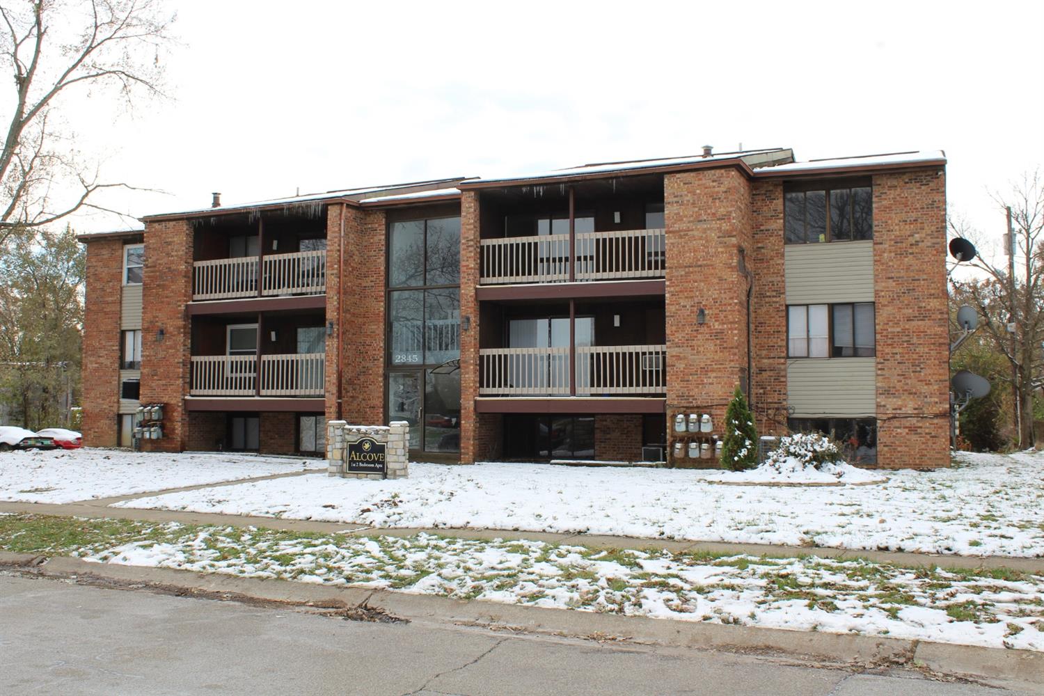 2845 Glenaire Dr Colerain Twp OH