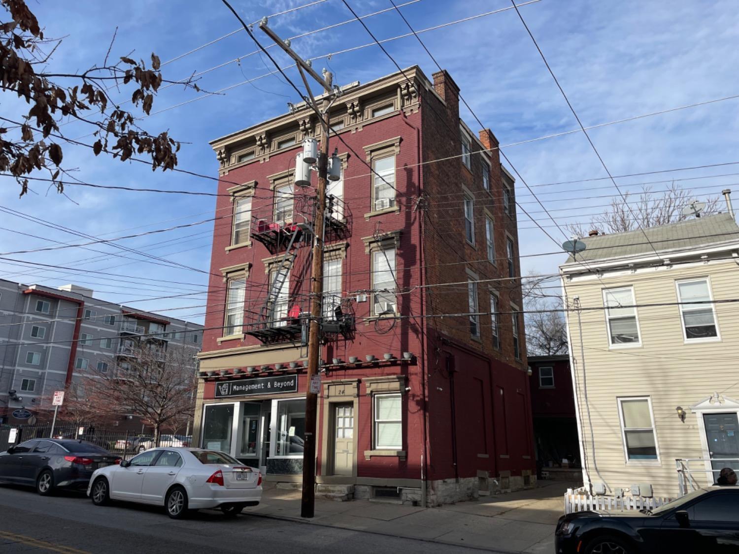 Photo of 24 E University St, Cincinnati, OH 45219