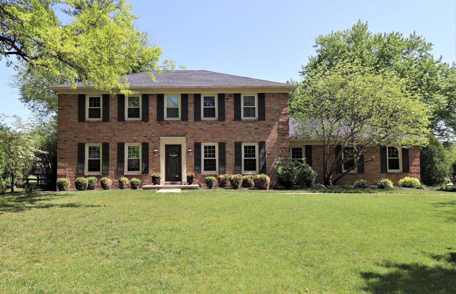 Photo of 10712 Old Pond DR, Montgomery, OH 45249