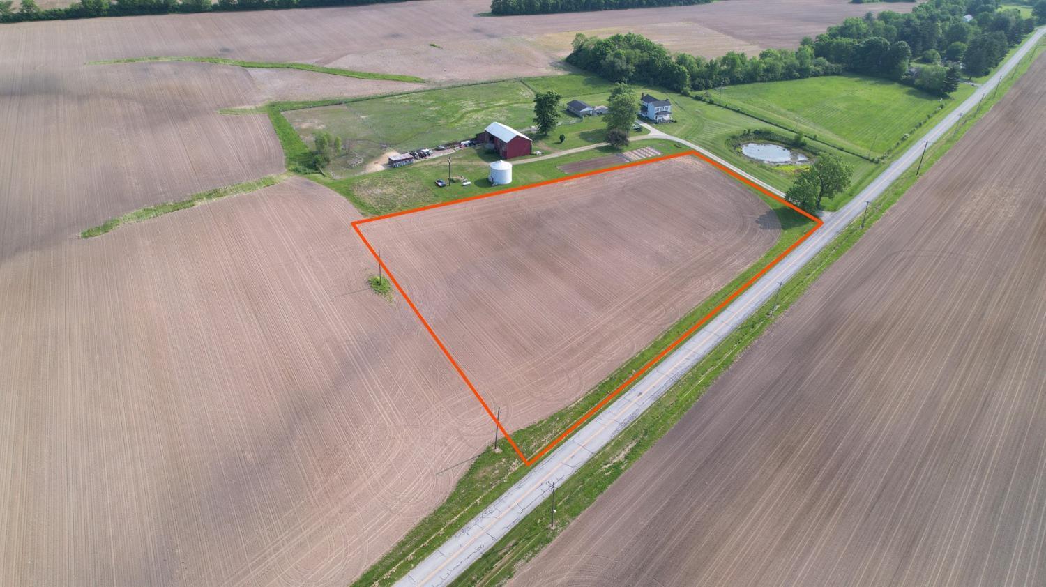 Photo of 3 Pekin Rd, Waynesville, OH 45068