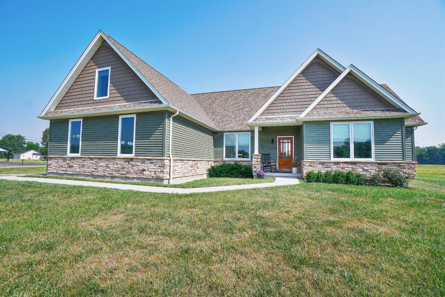 Photo of 293 Waynoka DR, Lake Waynoka, OH 45171