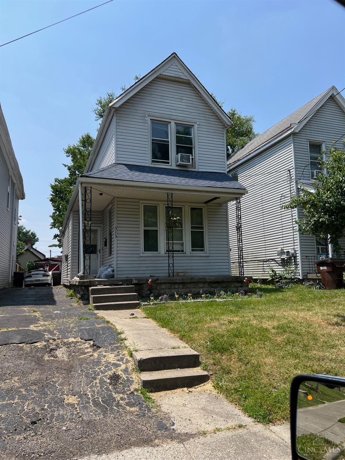 Photo of 513 Lombardy ST, Cincinnati, OH 45216