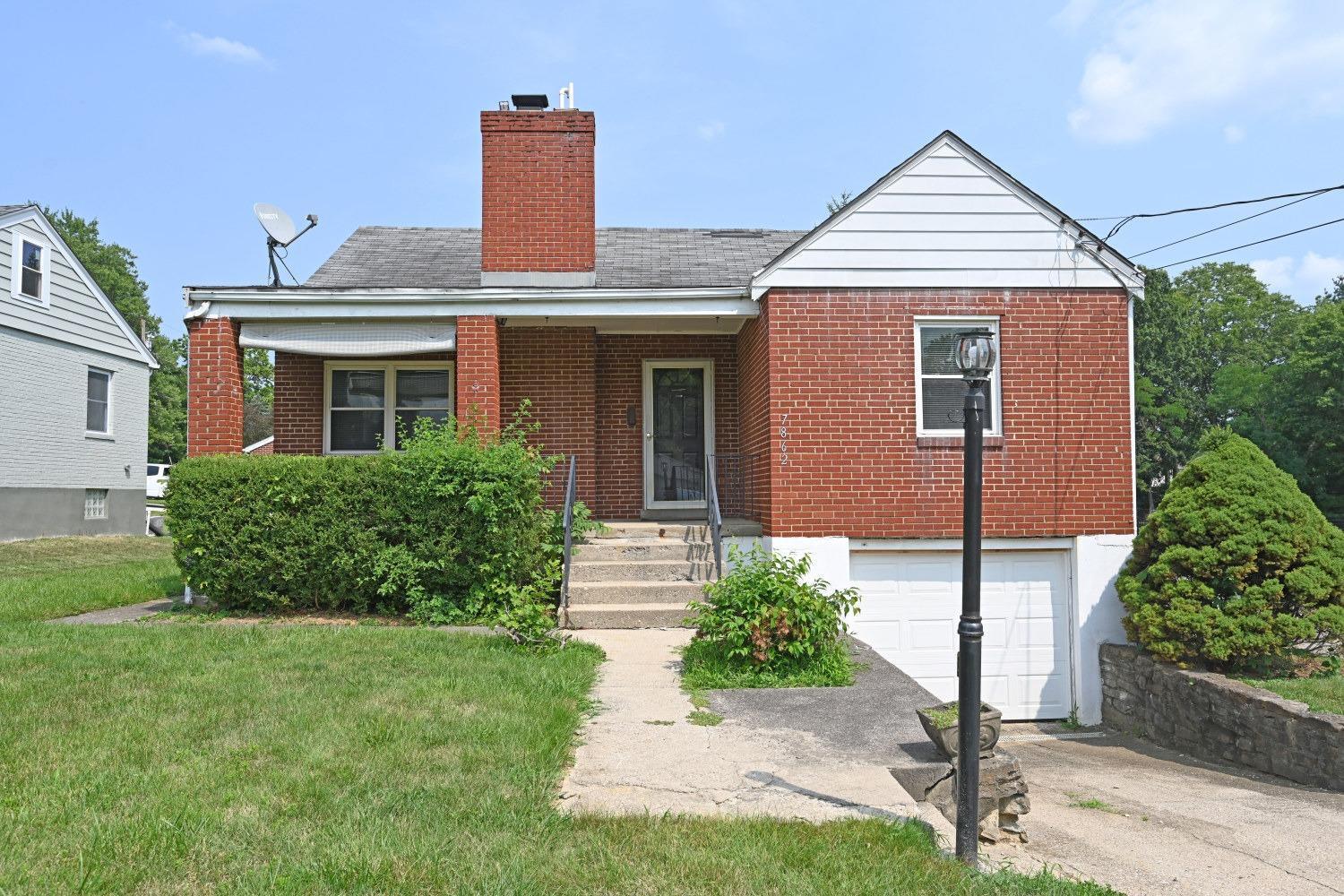 Photo of 7862 Seward AVE, Cincinnati, OH 45231