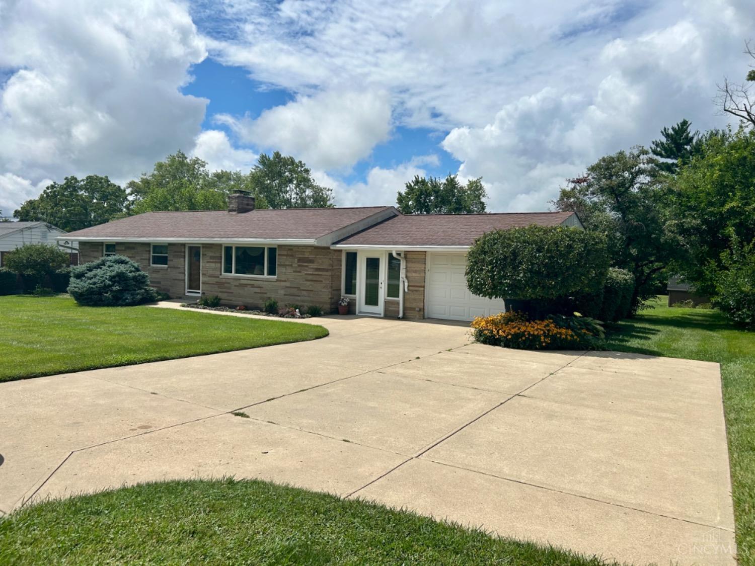 Photo of 2086 Millville AVE, Hamilton, OH 45013