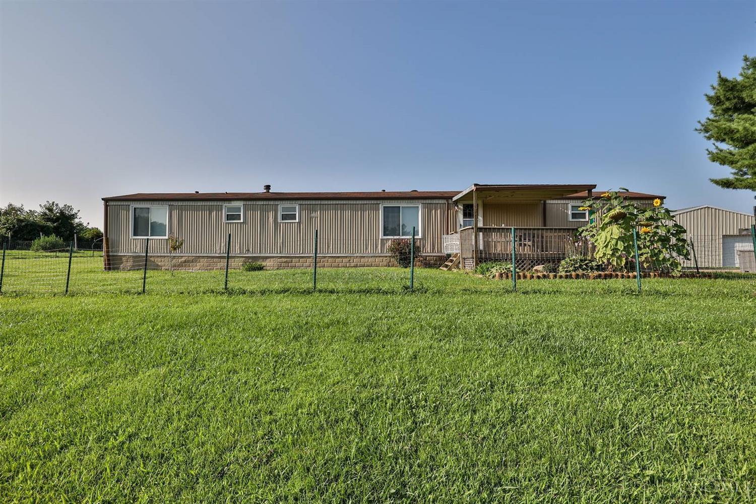 Photo of 5054 State Road 252, Springfield Township, IN 47012