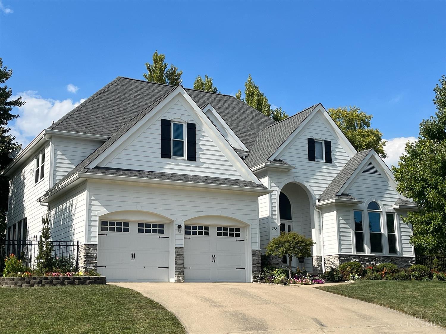 Photo of 756 Lake Forest DR, Lebanon, OH 45036