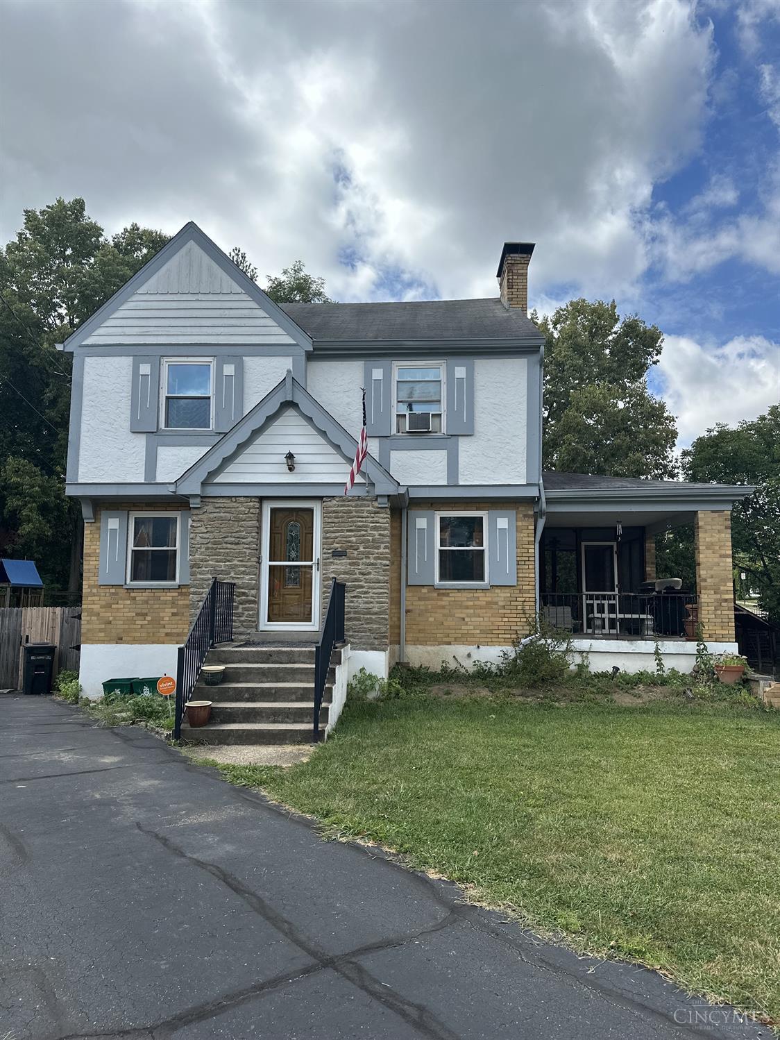 Photo of 4221 Dartmouth DR, Cincinnati, OH 45217