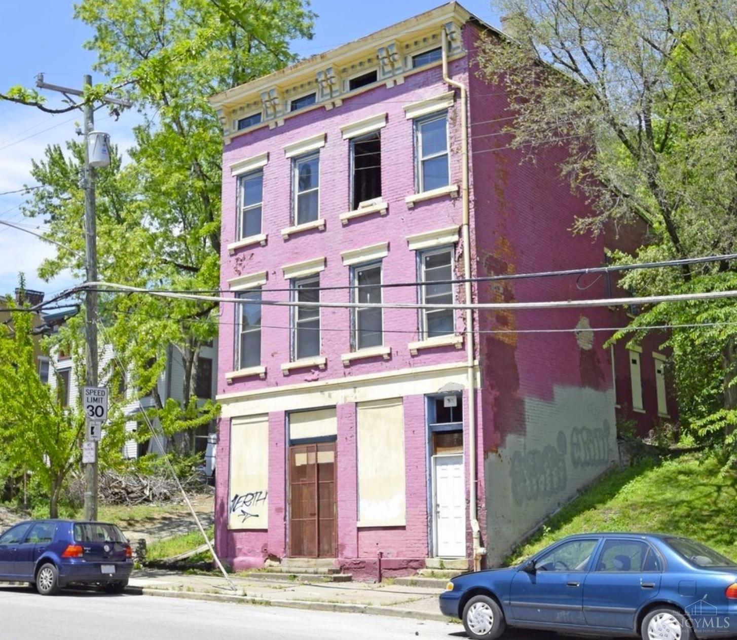 Photo of 422 W Mcmicken AVE, Cincinnati, OH 45214