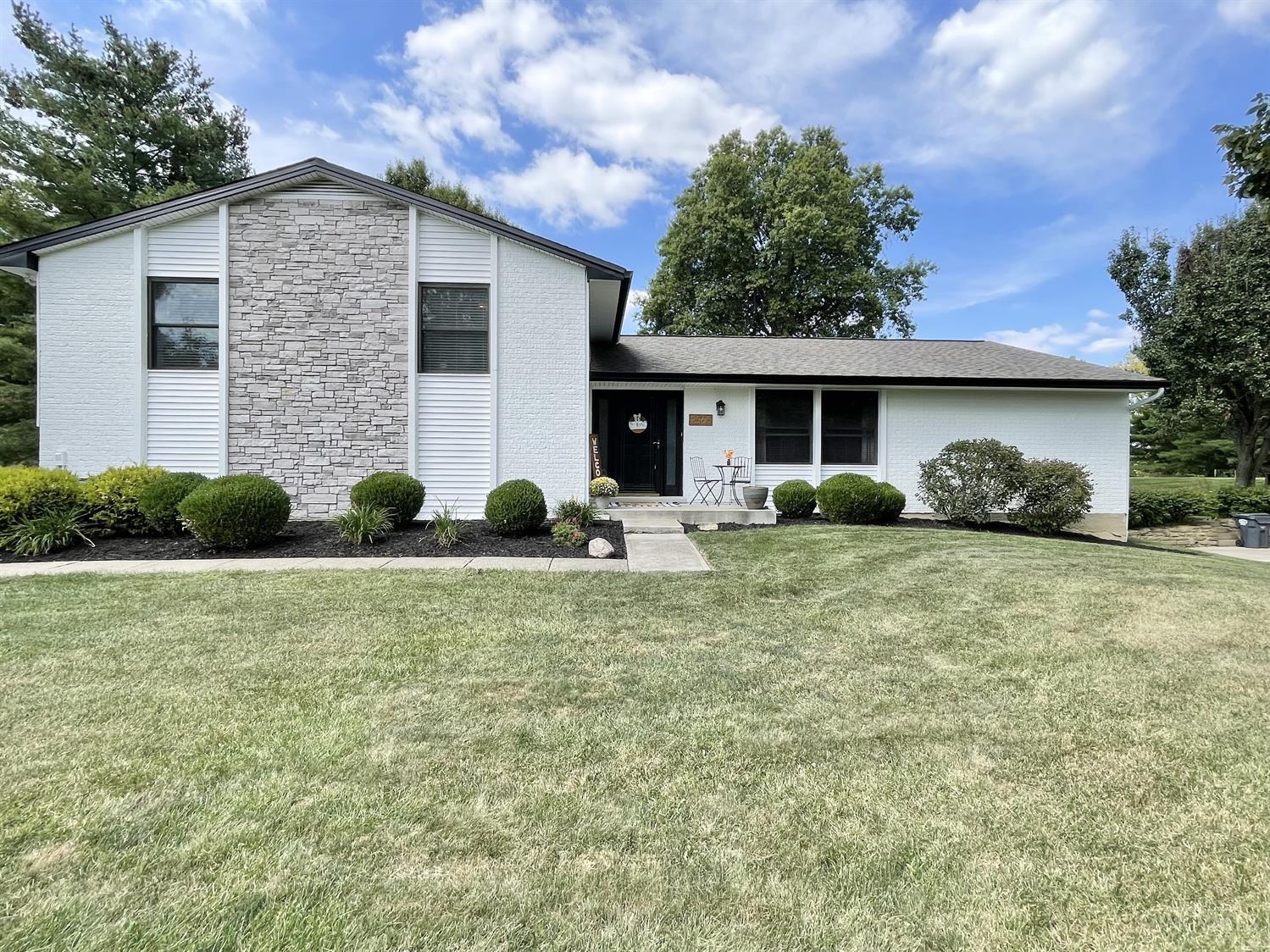 Photo of 2565 Devils Backbone RD, Cincinnati, OH 45233