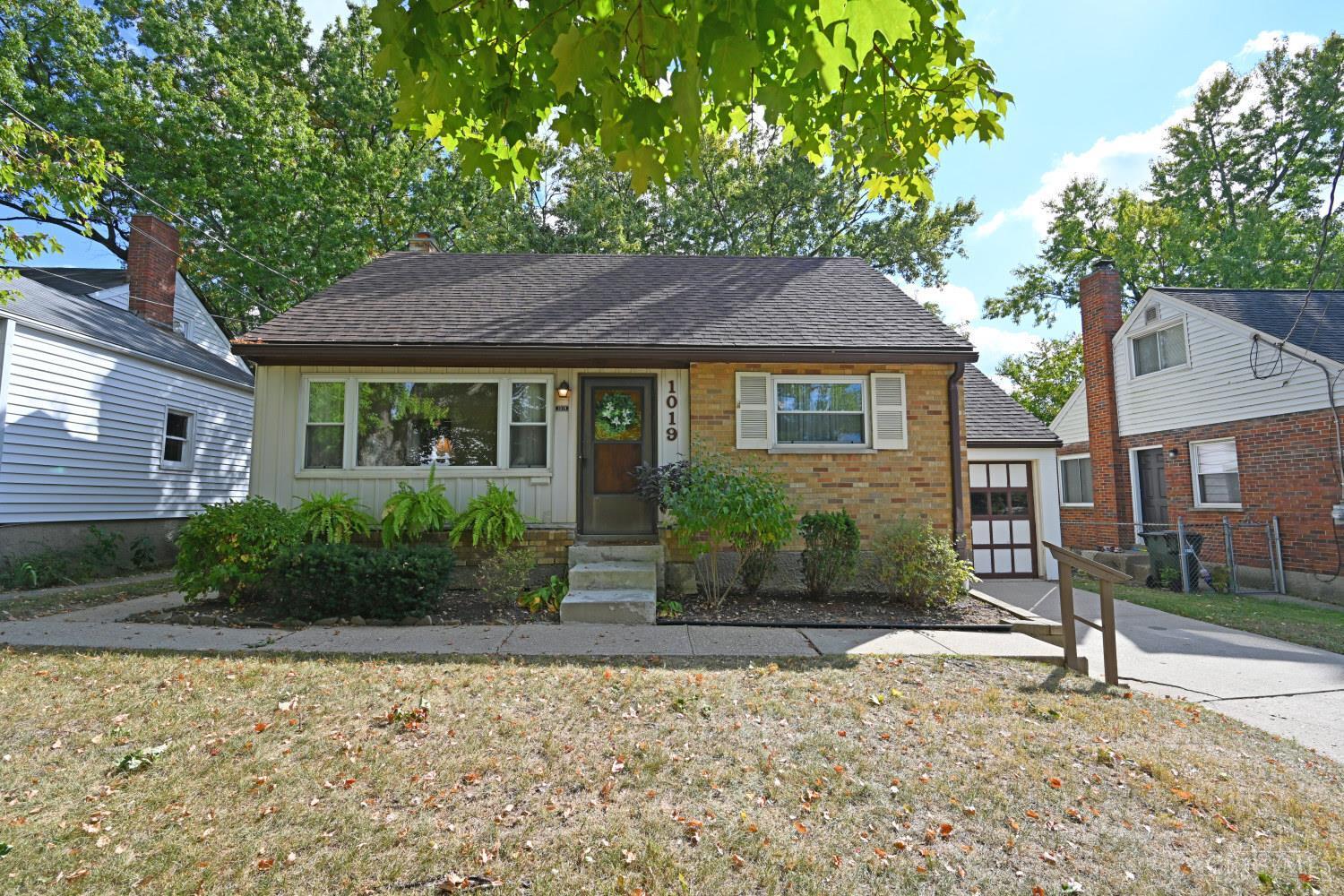 Photo of 1019 Hempstead DR, Cincinnati, OH 45231