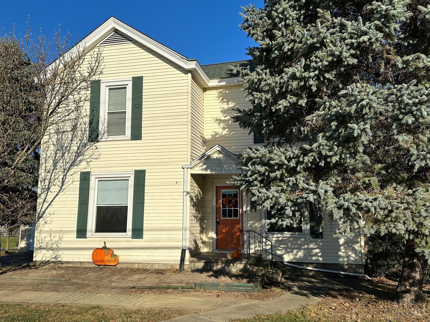 Photo of 656 W Main ST, Blanchester, OH 45107