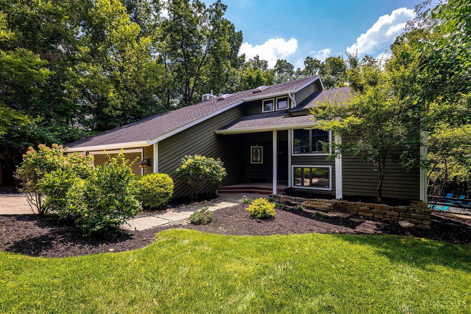 Photo of 5863 Old Forest LN, West Chester, OH 45069