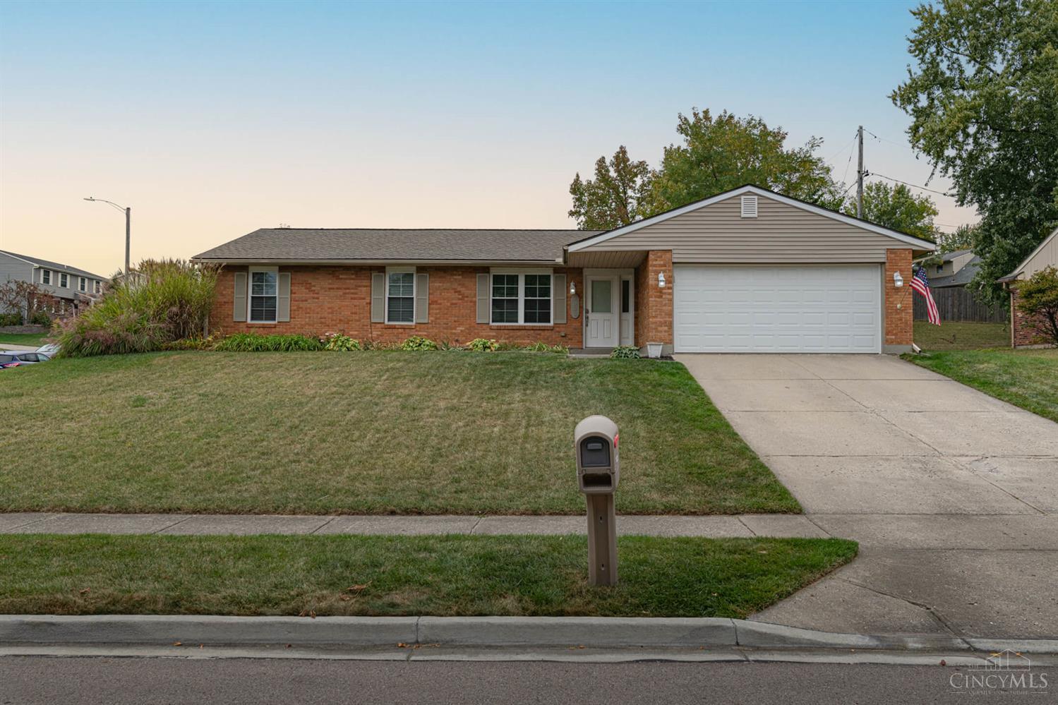 Photo of 1039 Crestwood Hills DR, Vandalia, OH 45377