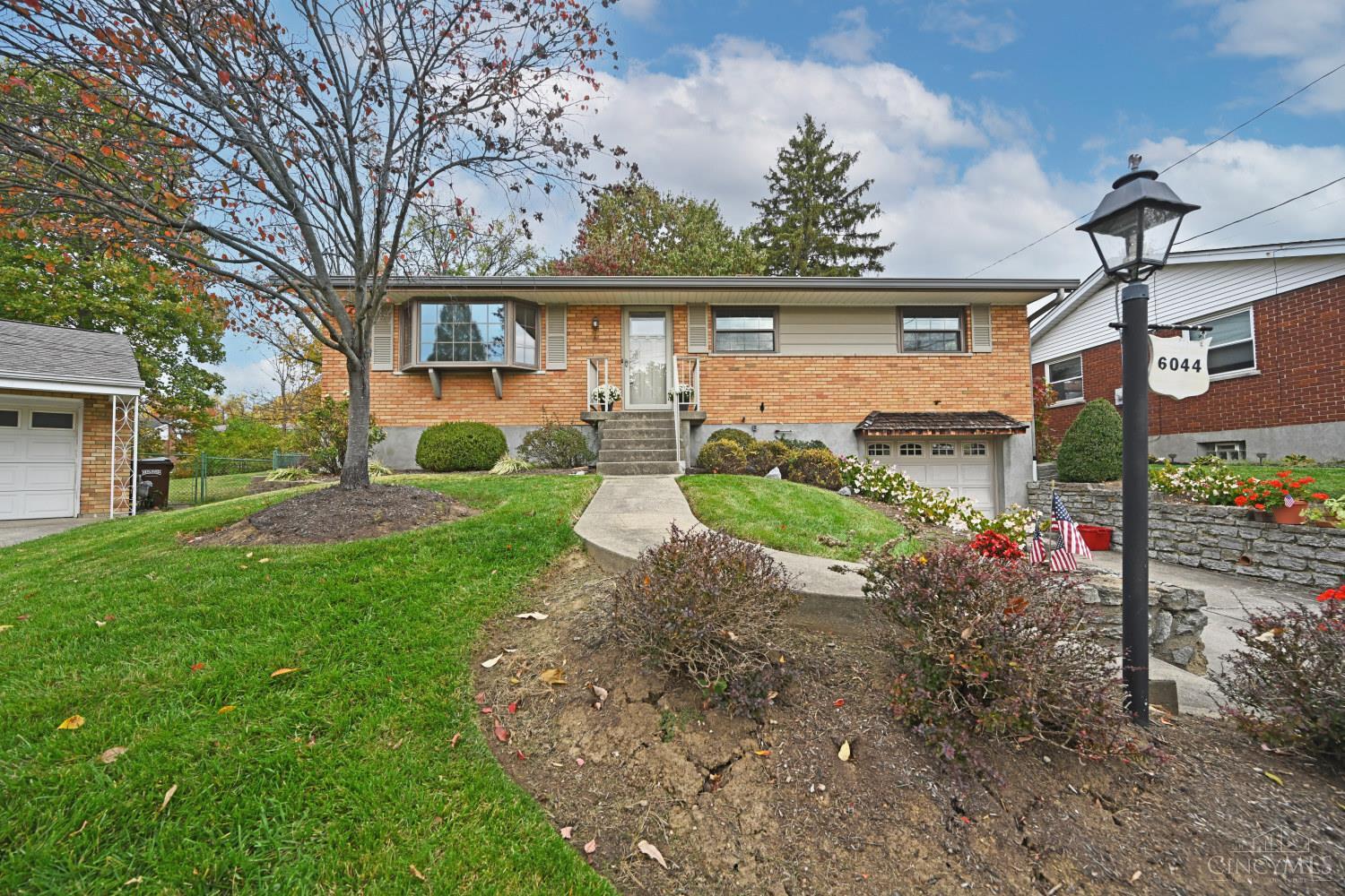 Photo of 6044 N Glen RD, Cincinnati, OH 45248