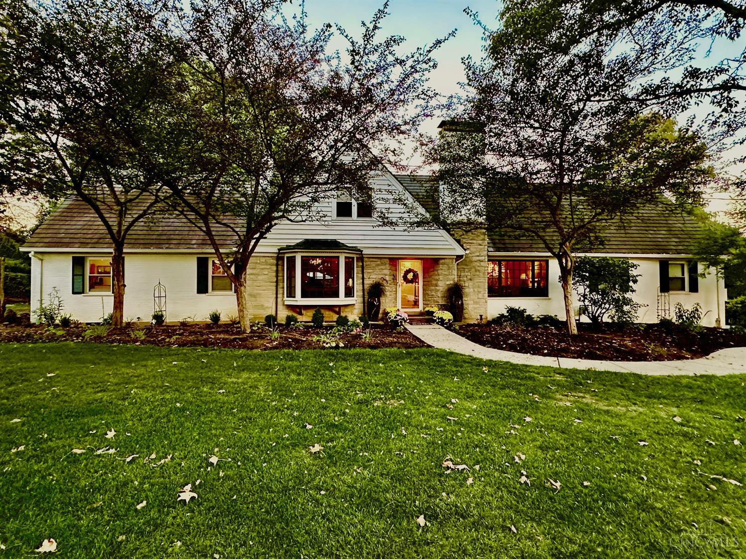 Photo of 7400 Willowbrook Ln, Amberley, OH 45237
