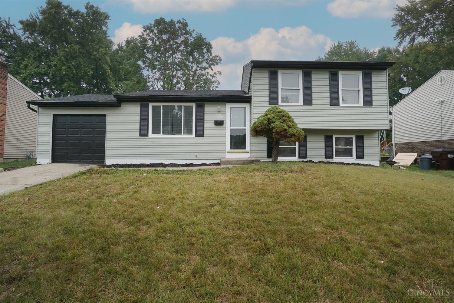 Photo of 3060 Windsong DR, Cincinnati, OH 45251
