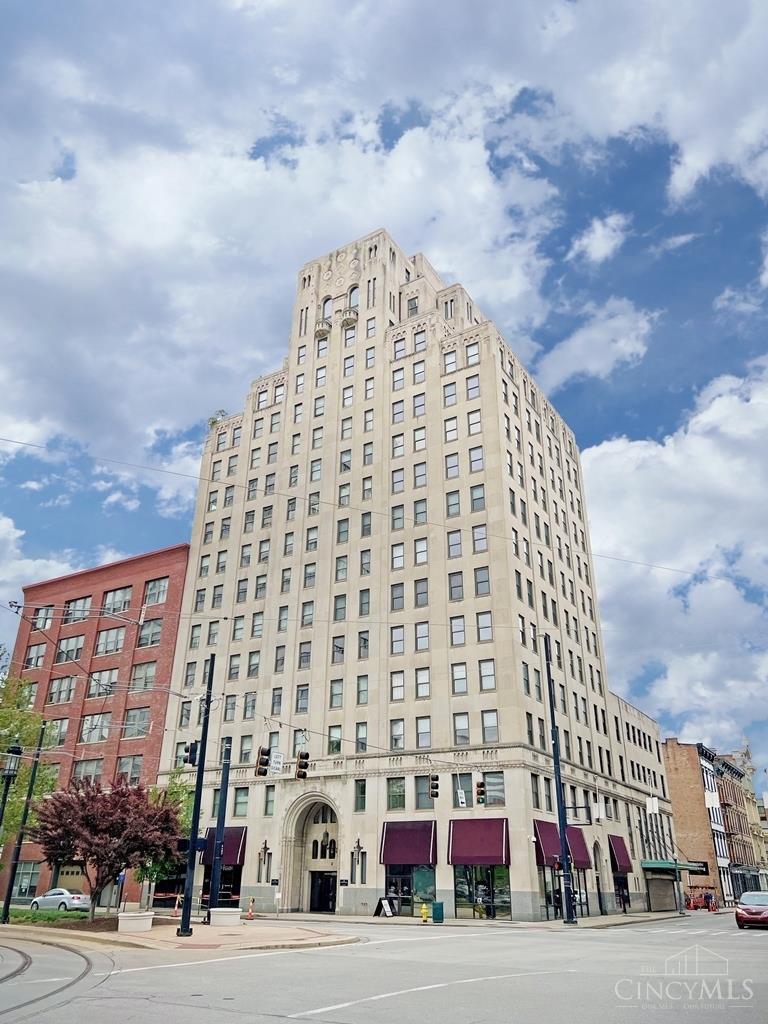 Photo of 30 East Central PKWY 301, Cincinnati, OH 45202