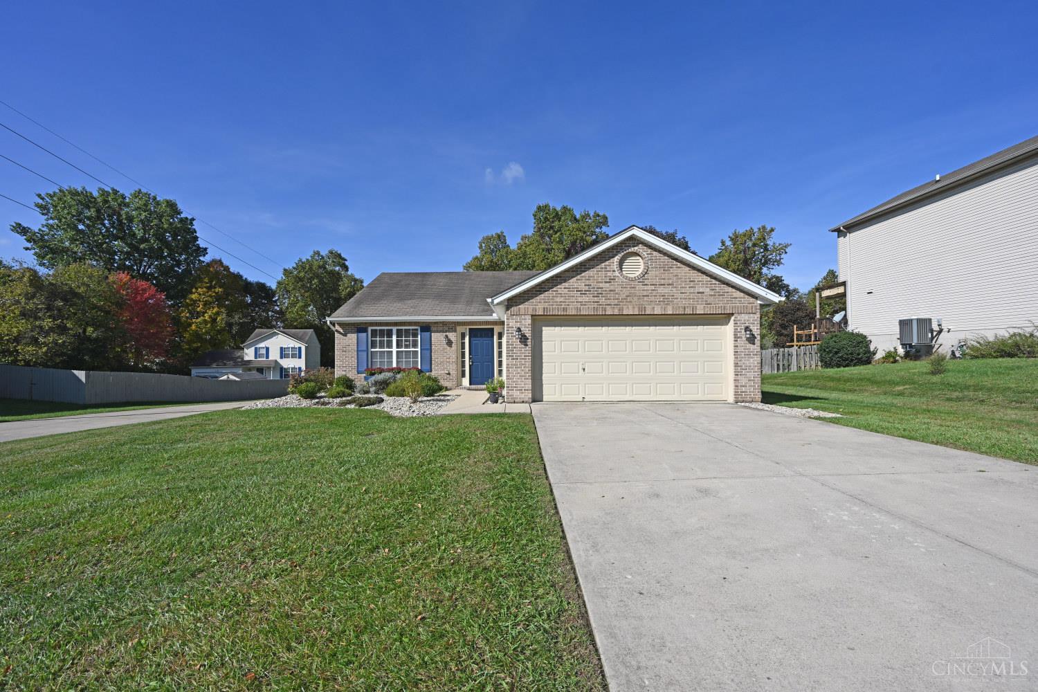 Photo of 121 Paddle Wheel DR, New Richmond, OH 45157