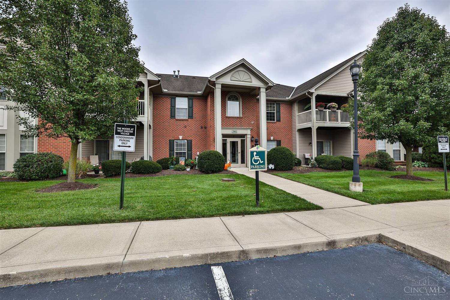 Photo of 7962 Pinnacle Point DR 202, West Chester, OH 45069