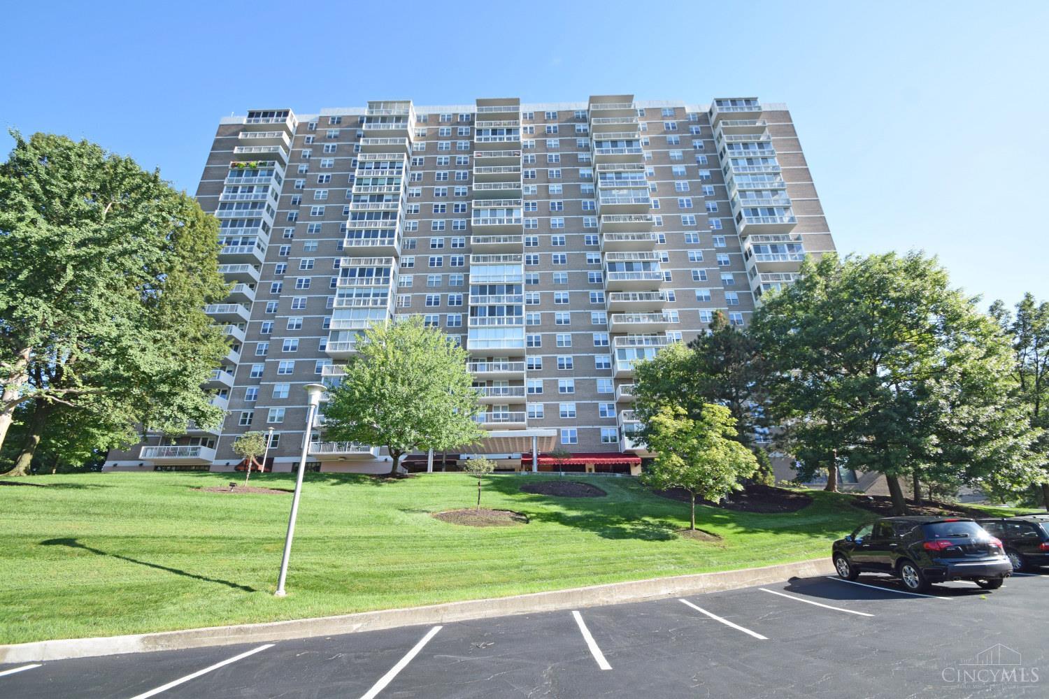 Photo of 2444 Madison RD 712, Cincinnati, OH 45208