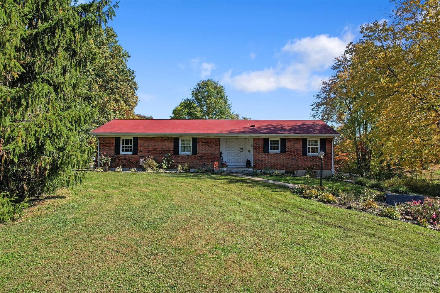 Photo of 614 Georgia DR, Bethel, OH 45106