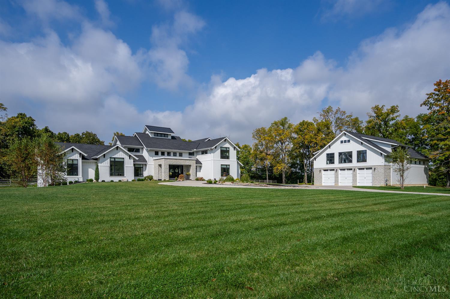 Photo of 4953 Bunnell Hill RD, Lebanon, OH 45036